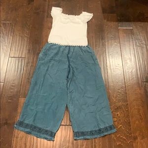 White crop top off the shoulder-Small